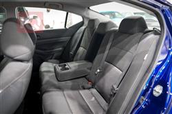 نيسان ألتيما